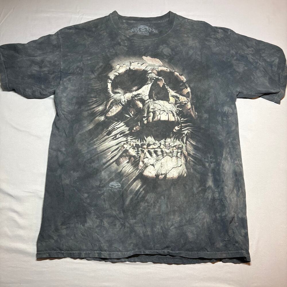 vintage The mountain breakthrough skull t shirt